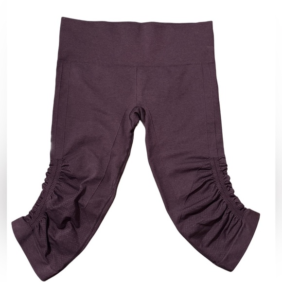 Lululemon In The Flow Crop II Heathered Black Cherry Size‎ 6 - Picture 3 of 9